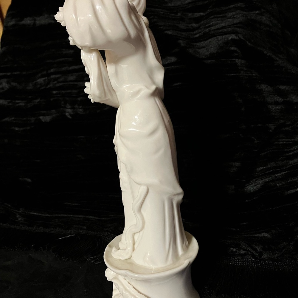 Antique Blanc de Chine figure of the deity